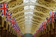“英国留学，哪个专业能让你未来闪闪发光？”
