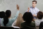 留学遇到中国人英文作文