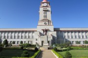 华东政法大学是双一流吗？双非还是名牌？