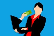 中公考研价格偏高，性价比需考量。