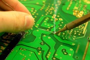 2025年，哪些高校的化学工程与工业生物工程专业实力最强，分数线又是多少？