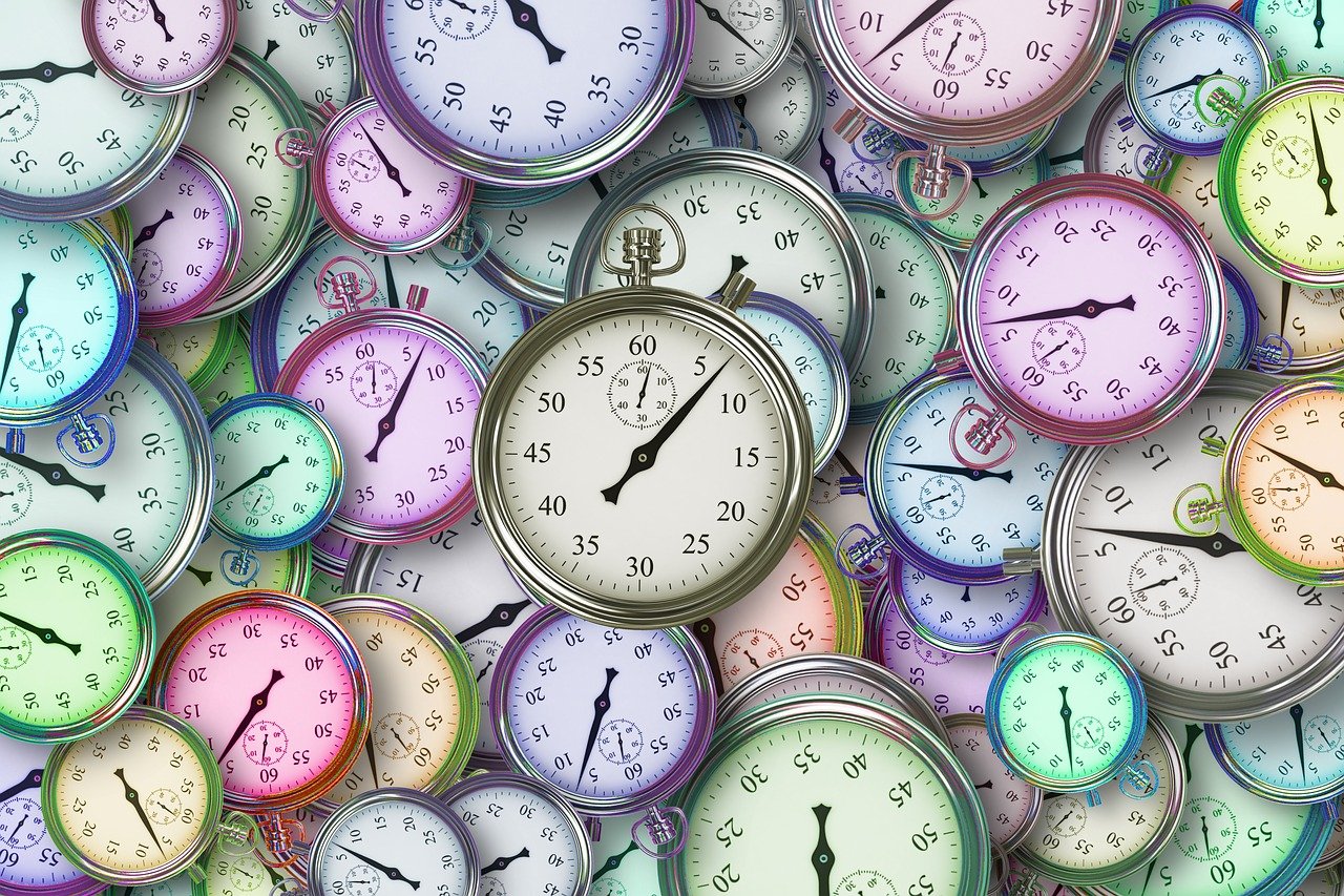 广西410分左右，谁能告诉我，2025高考有哪些大学在向我招手？