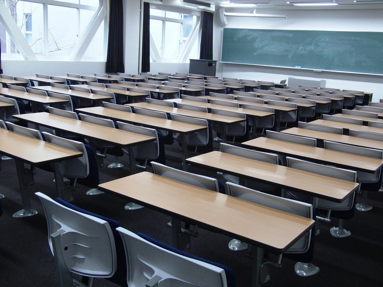 2025年，地化生学霸，你梦想的大学名单里都有谁？多少分能让你稳进一本？