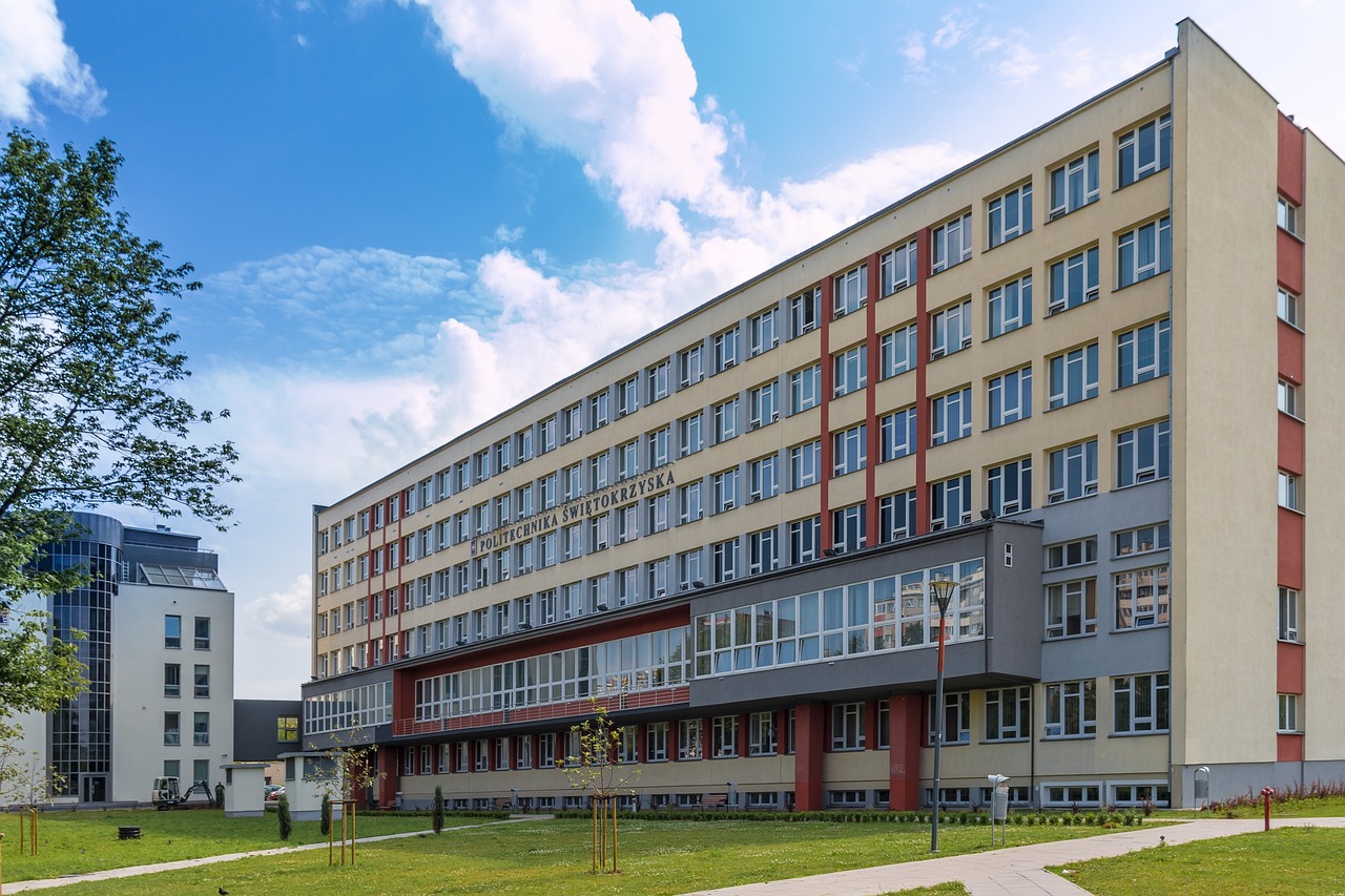 热能动力工程技术专业大专排名，招生院校：XX大学。