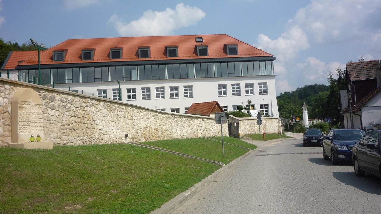 梧州学院，非985非211，却获教育部认证，这所低调的公办本科院校，究竟有何独特魅力？