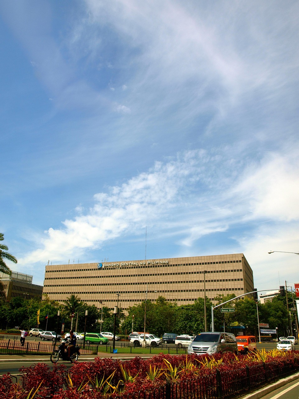 上海财经大学研究生院，金融精英的摇篮
