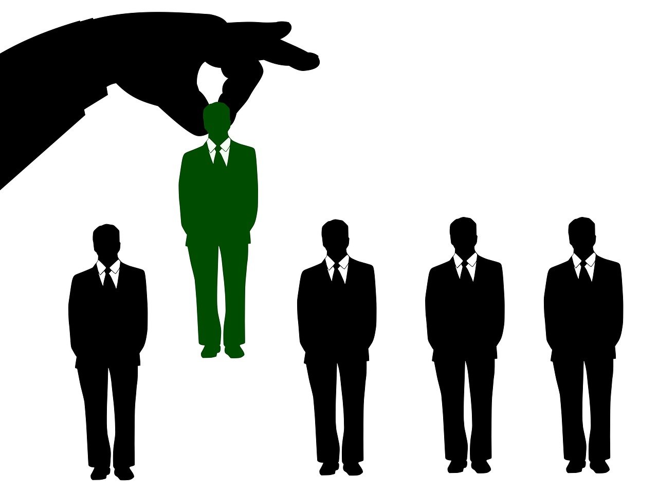 医学专业毕业，穿上军装会开启怎样的传奇人生？