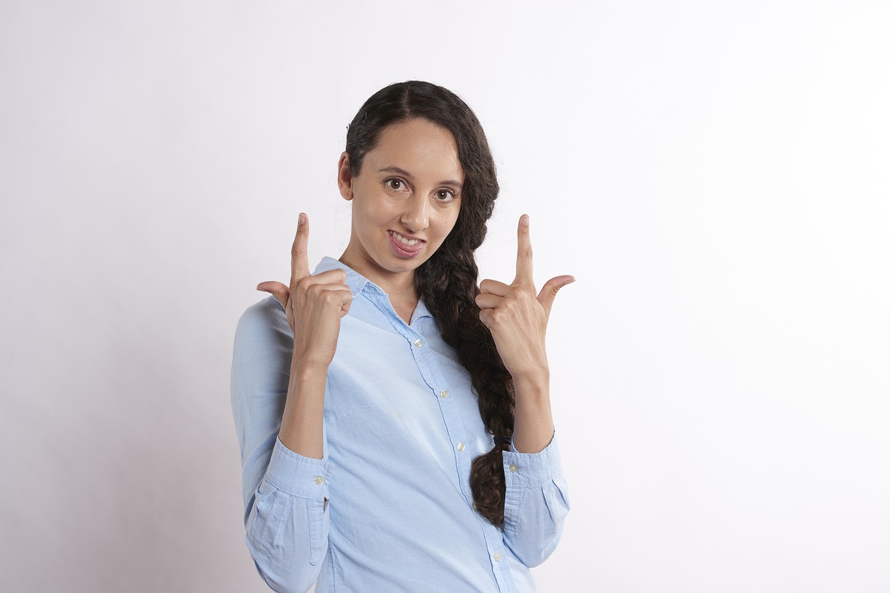 男女大学生恋爱，是成长还是冒险的起点？